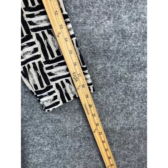 JM Collection Tunic Top Women's XL Black White 3/4 Sleeve Geometric - Picture 5 of 9